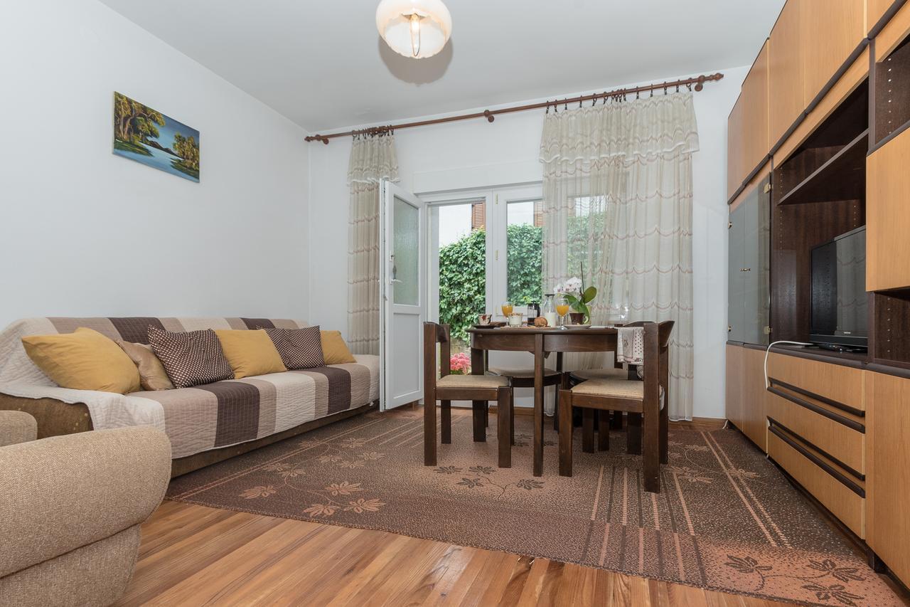 House Gloria Apartman